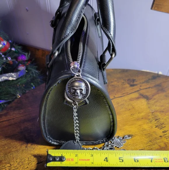 Ed Hardy women Black Satchel skull details - Picture 11 of 14